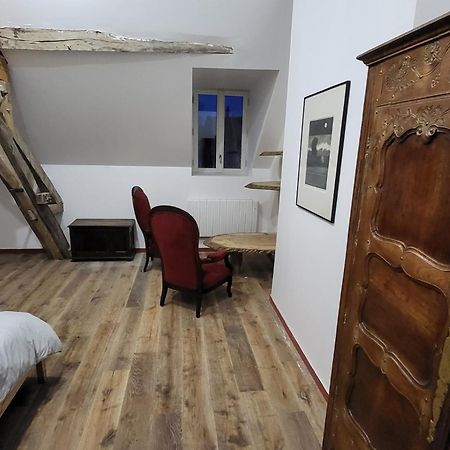 Les Oiseaux De Passage Bed and Breakfast Escolives-Sainte-Camille Εξωτερικό φωτογραφία