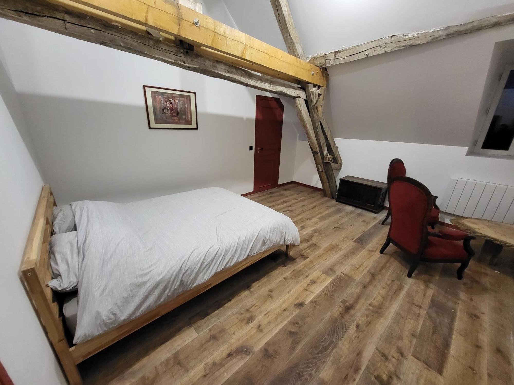 Les Oiseaux De Passage Bed and Breakfast Escolives-Sainte-Camille Εξωτερικό φωτογραφία